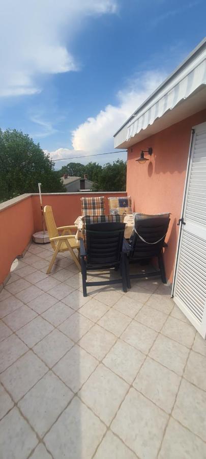 Apartments Ivanka G Malinska Luaran gambar