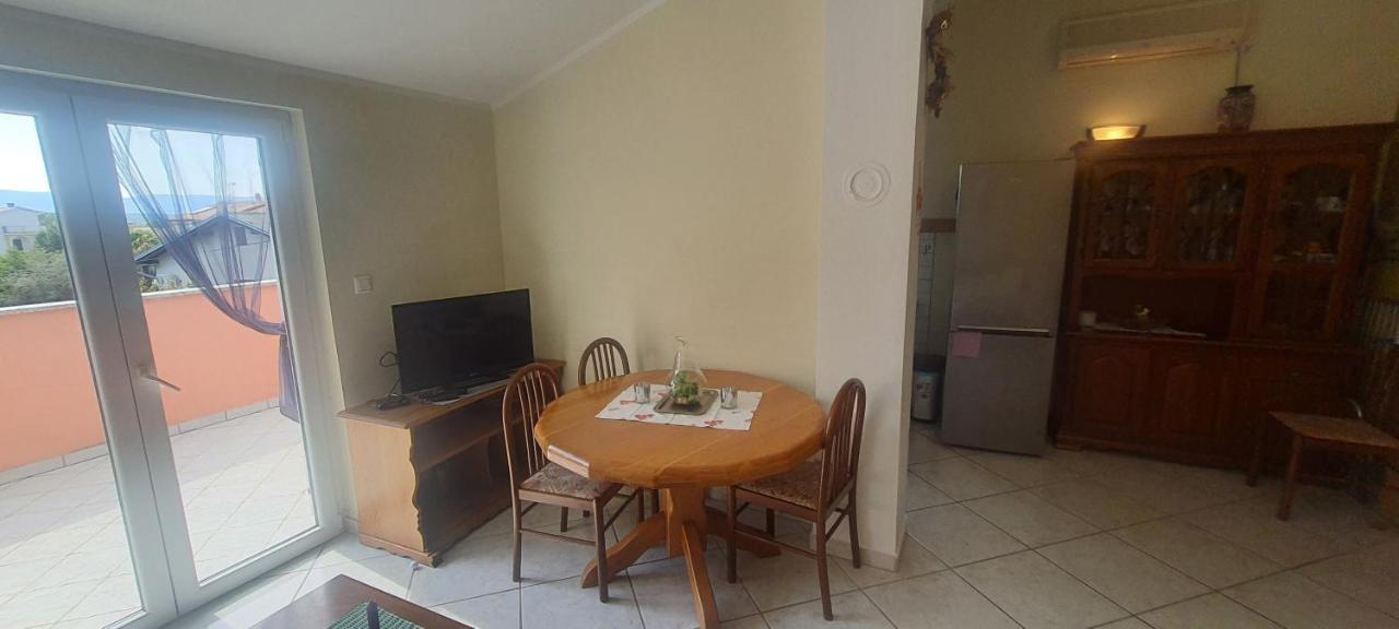 Apartments Ivanka G Malinska Luaran gambar