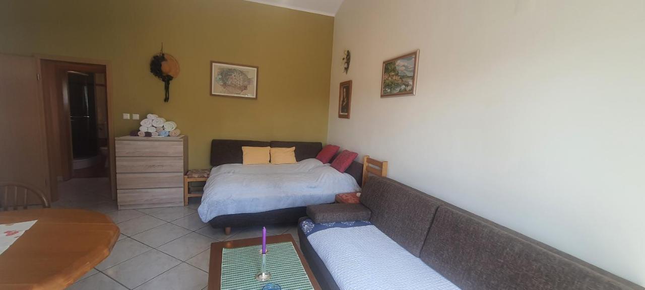 Apartments Ivanka G Malinska Luaran gambar